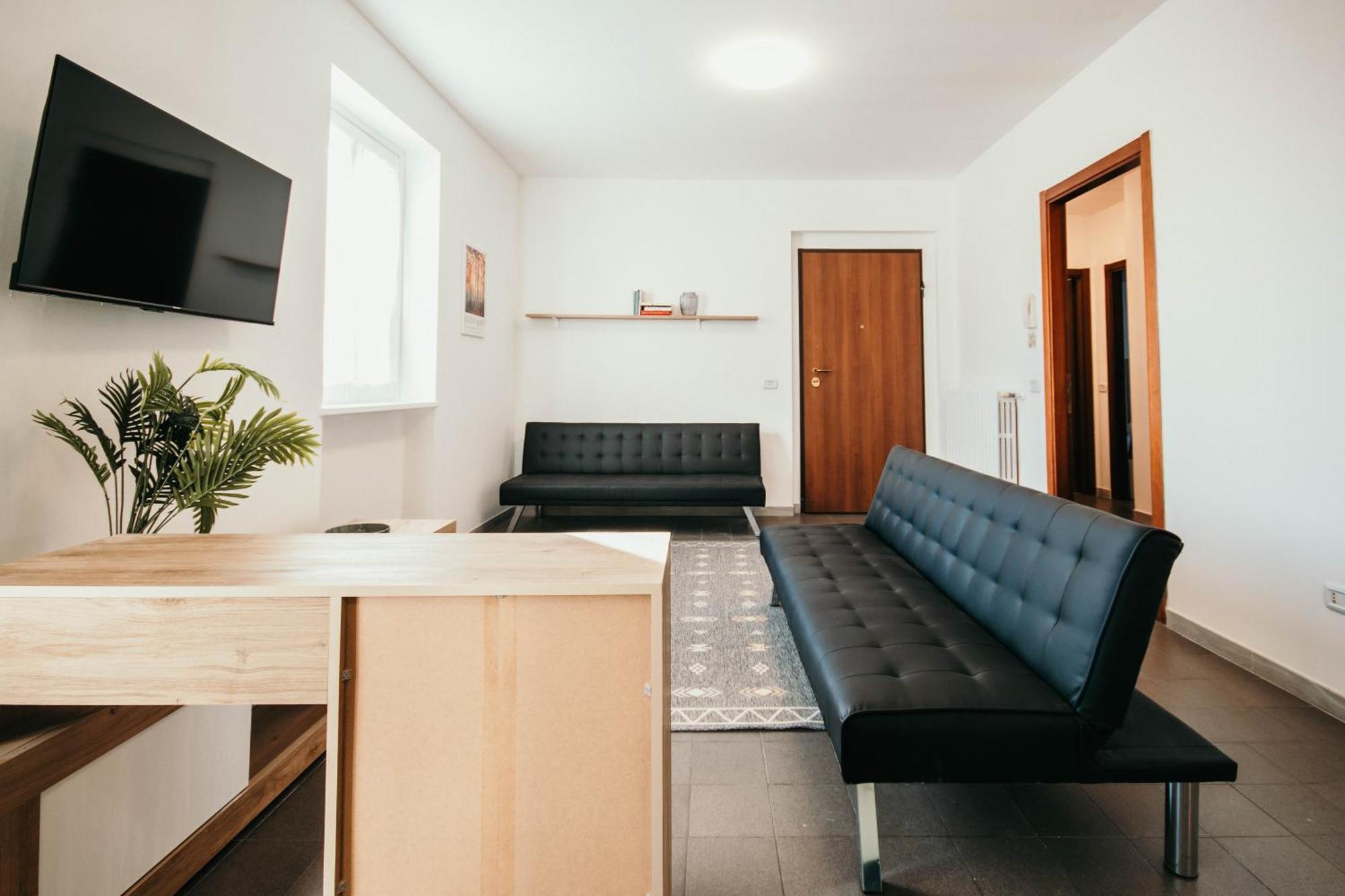 Bigattera Apartments Varese Room photo